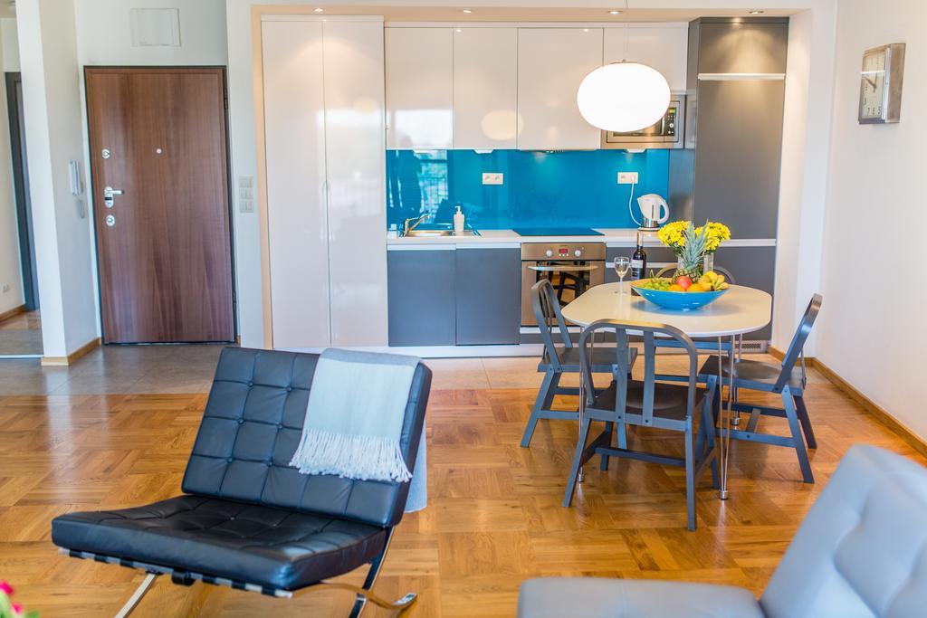 Modern Apartment In City Center Kraków Exteriör bild